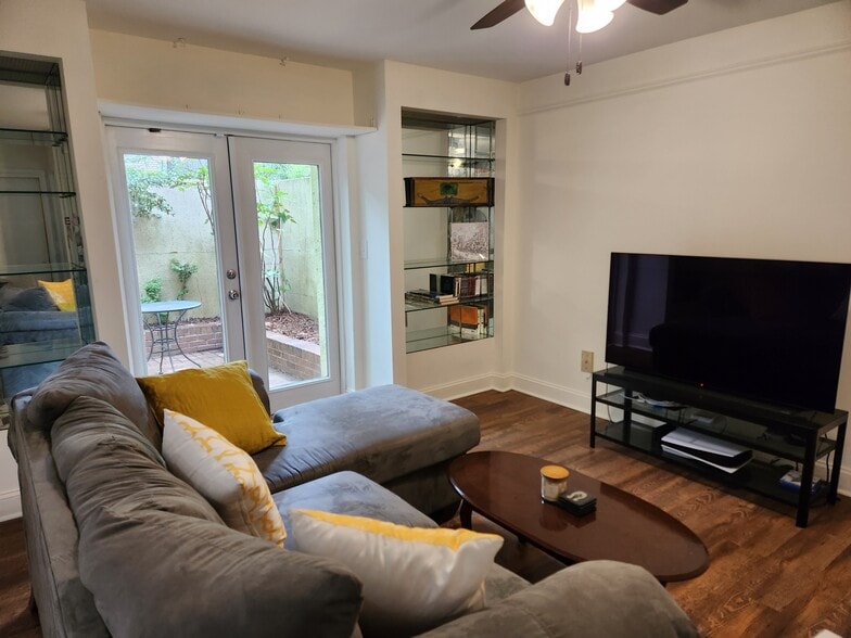 Downstairs bedroom/office - 1333 S Ponce de Leon Ave NE