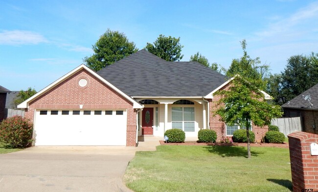Primary Photo - 16554 Beauregard Dr