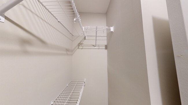 Building Photo - 1060 Moen Lp