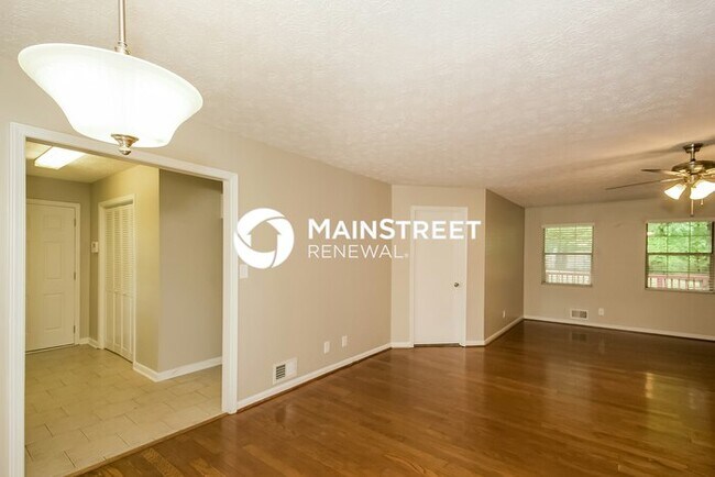 Building Photo - 3 Bedroom Pet-Friendly Home in McDonough, ...
