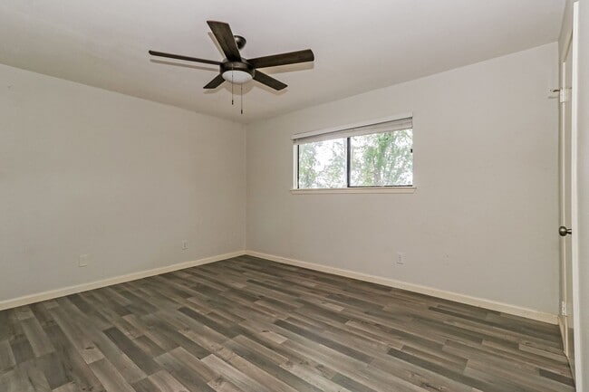 Building Photo - 6710 Wentworth Dr