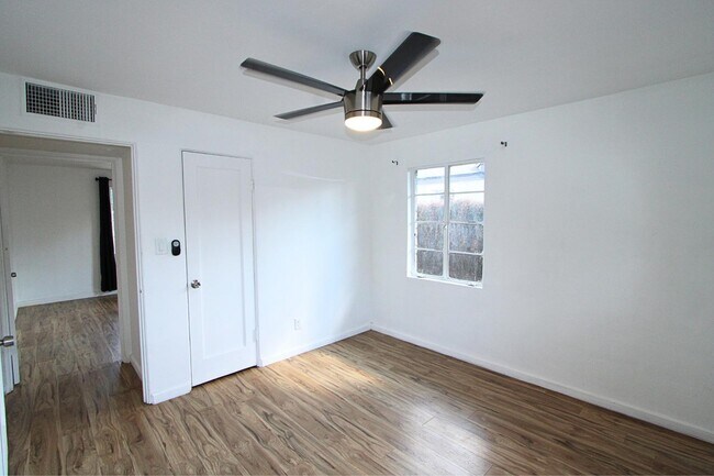 Building Photo - 4212 N 19th St