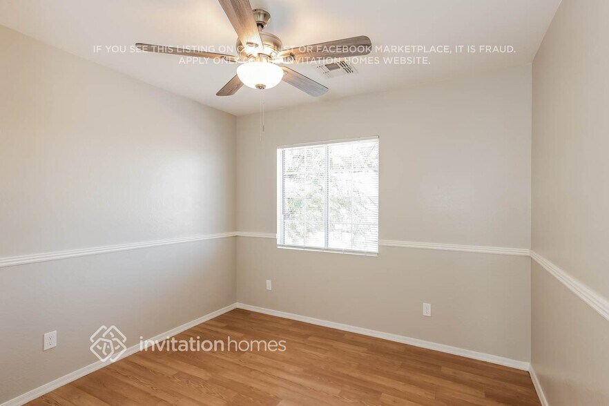 Building Photo - 12417 N 127th Dr