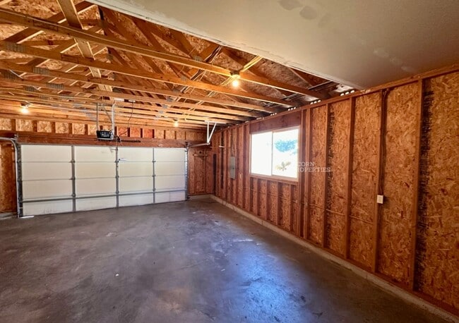 Building Photo - 1331 SW Harbor Vista Cir