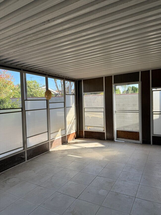 Building Photo - 12747 Vose St