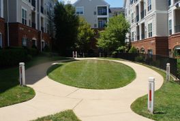 Courtyard - 4854 Eisenhower Ave