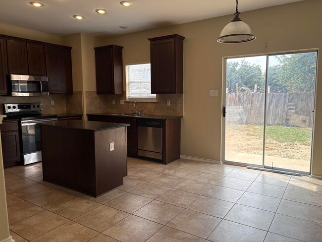 Building Photo - 2904 Anejo Dr