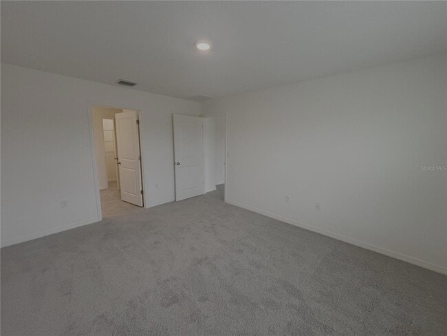 Building Photo - 481 W Rexford Dr