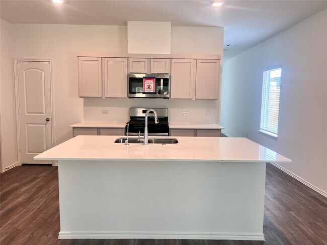 Building Photo - 522 Belle Spgs Ln