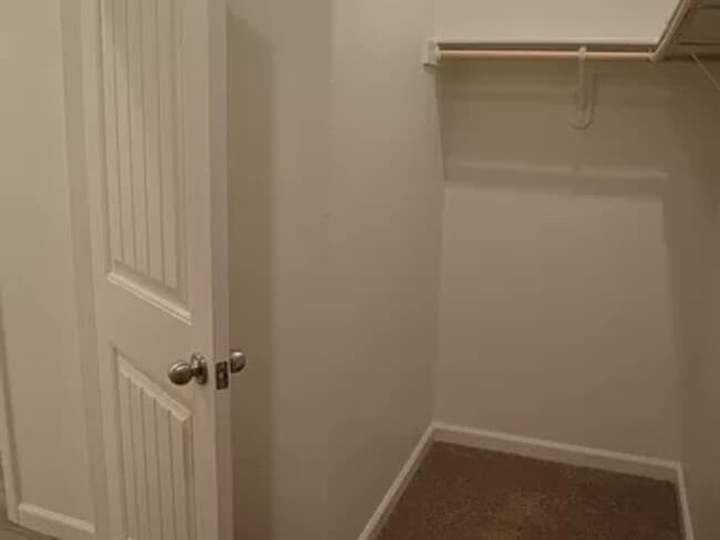 Building Photo - 4450 Lacy Ln