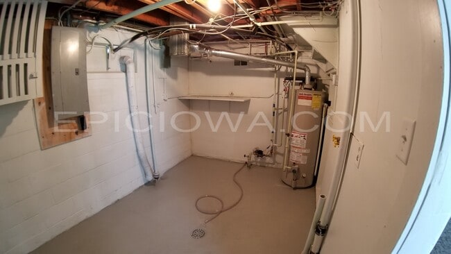 Building Photo - 1619 11th St NW