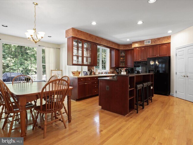 Building Photo - 12501 Ashleigh Oaks Ct