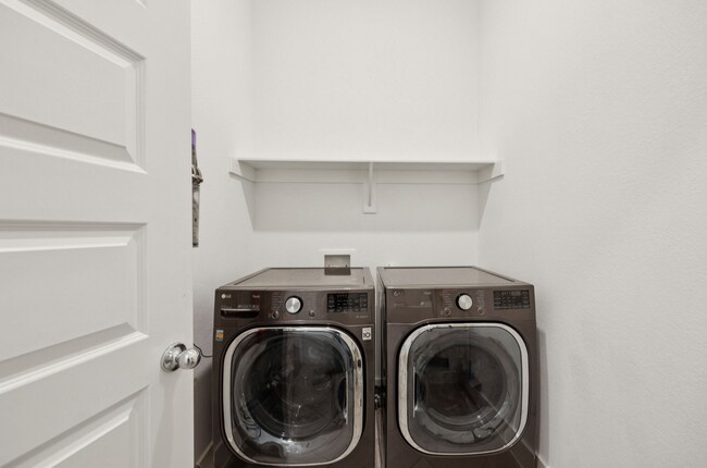 Building Photo - 448 Wildwood Ct