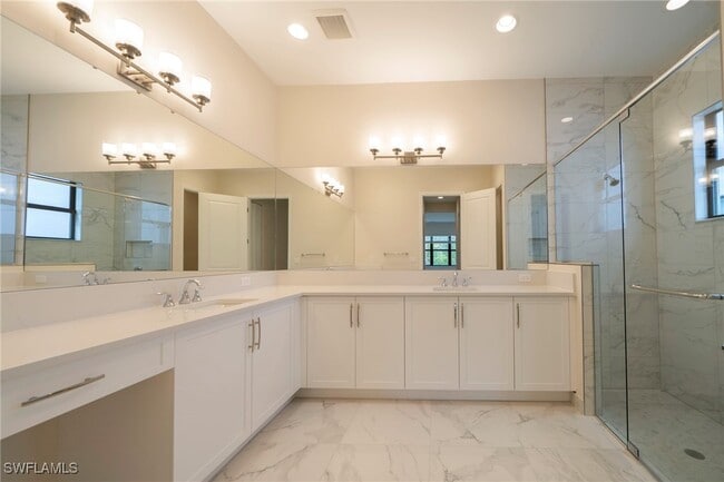 Building Photo - 21024 Teak Tree Ter