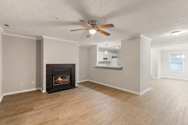 Building Photo - 390 Bubble Creek Ct
