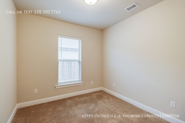 Building Photo - 856 Leeward Dr