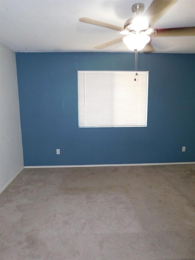 Building Photo - 1509 Black Locust Drive West