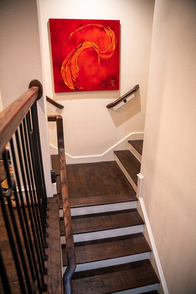 Building Photo - 1204 Lake Pointe Way