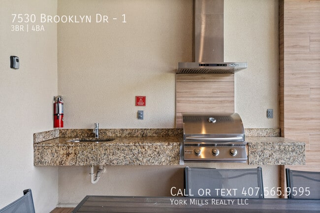 Building Photo - 7530 Brooklyn Dr