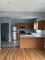 Building Photo - 41 Henry St