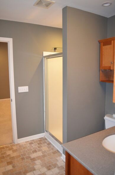 Building Photo - 1N037 Ethel St