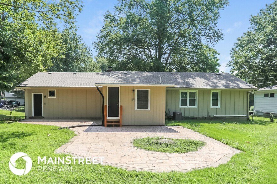 Building Photo - 7102 N Baltimore Ave