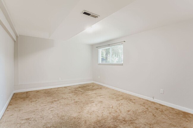 Building Photo - Beautiful Redmond Home Near Microsoft and ...