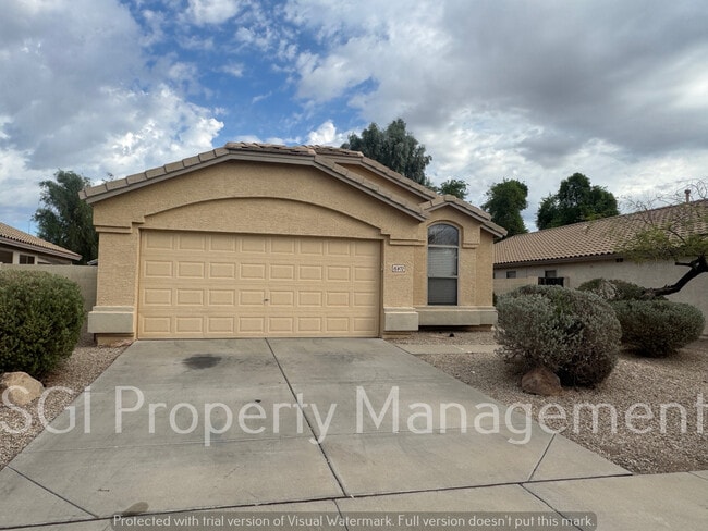 Primary Photo - 15972 W Latham St