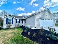 Building Photo - Beautiful 3 bedroom-plus bonus room-2 bath for rent!