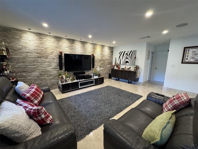 Building Photo - 10973 NW 53rd Ln