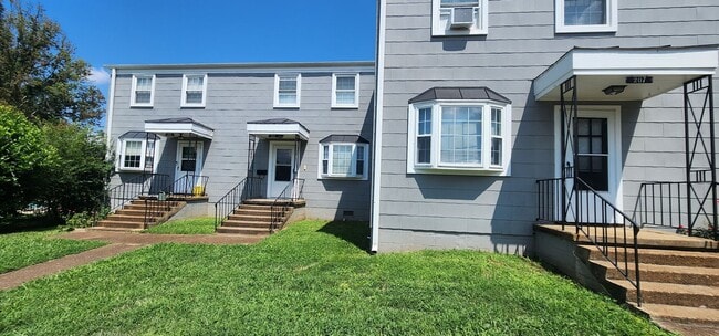 Primary Photo - 2 BR / 1 BA Apartment