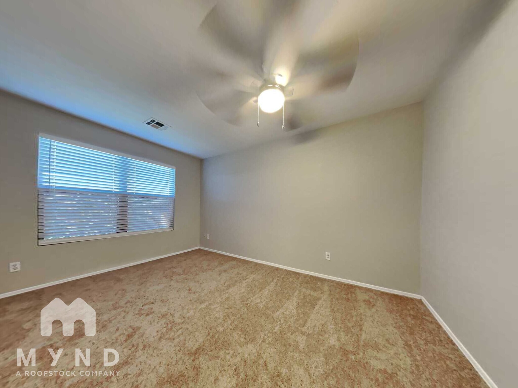 Building Photo - 11529 W Flores Dr