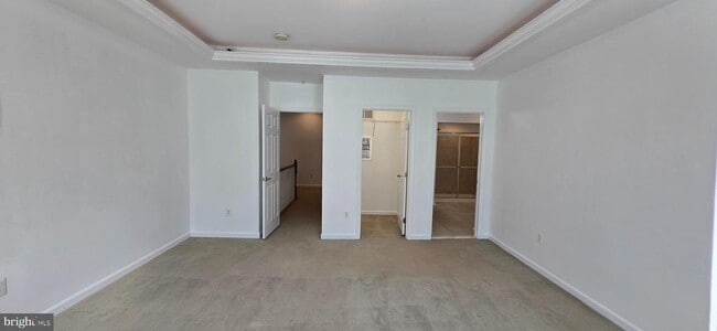 Building Photo - 5658 Virginia Ln