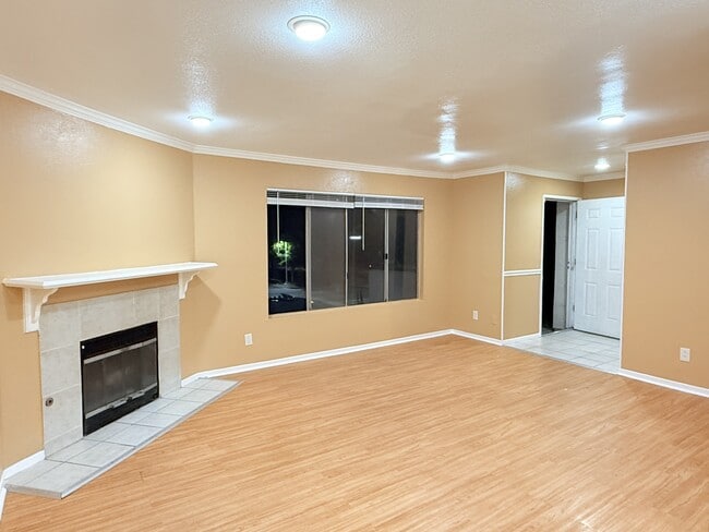 Primary Photo - 9813 Caspi Gardens Dr