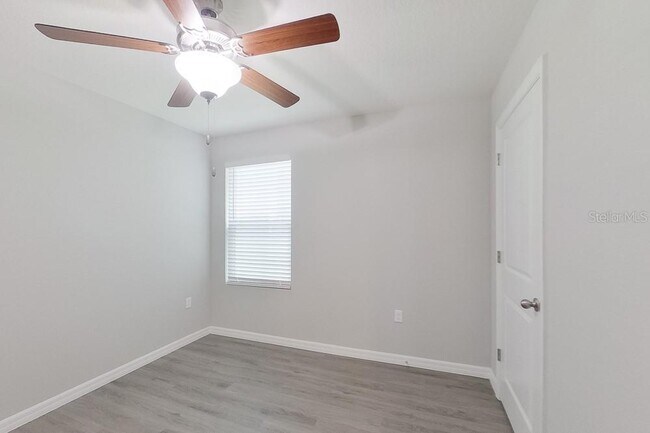 Building Photo - 8731 SW 44th Ct