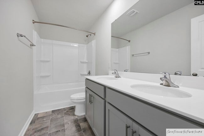 Building Photo - 148 Rushton Dr