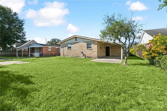 Building Photo - 2809 N Turnbull Dr