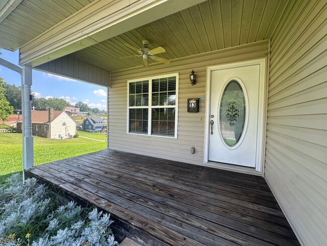 Building Photo - Marion Duplex Rental!