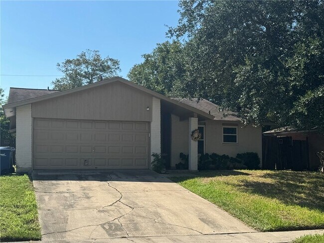 Building Photo - 4134 Sierra St