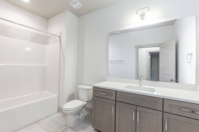 Building Photo - New Construction Modern Home!