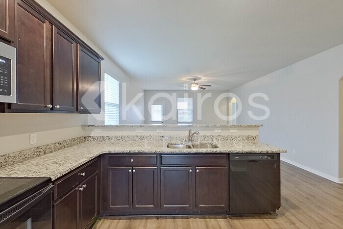 Building Photo - 825 NW 5th St