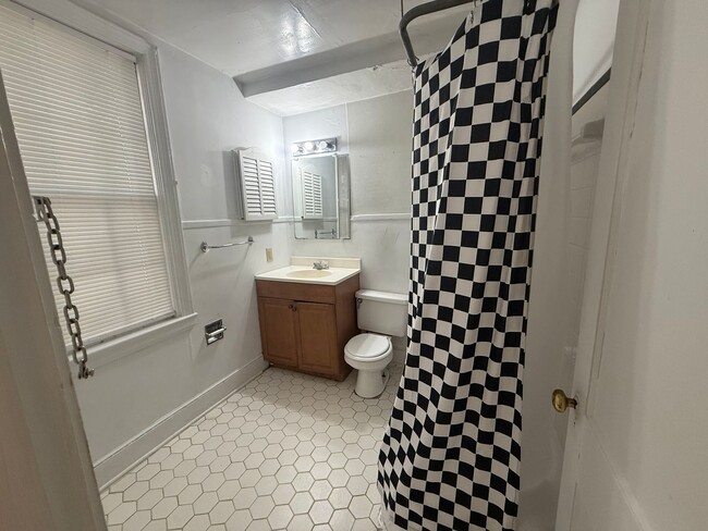 Building Photo - One bedroom Condo coming soon in Heathwood...