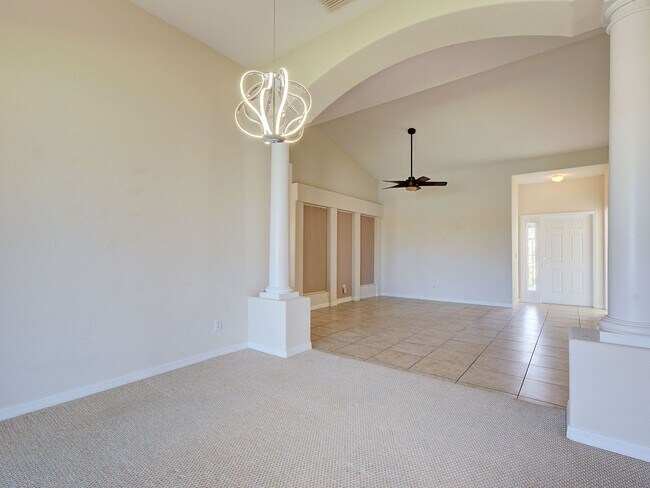 Building Photo - 3BD/2BA/3 Car Garage in Stoneybrook