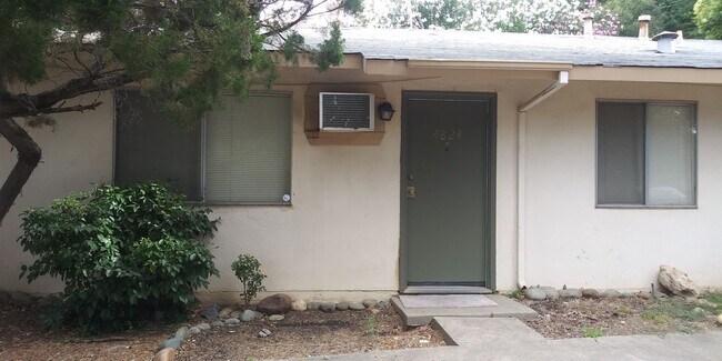 Building Photo - 2868003/60