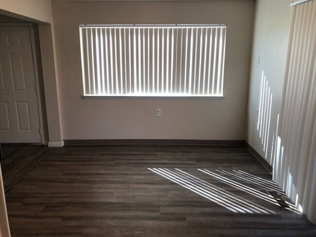 Building Photo - 3629 El Camino Ave