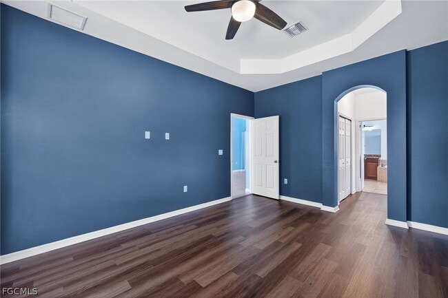 Building Photo - 8278 Sumner Ave