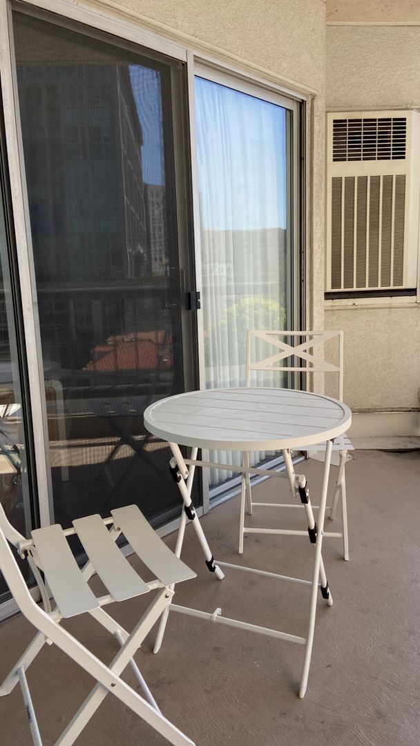 Building Photo - AVAILABLE JANUARY 3RD - JULY 31ST 2026. $1650 FURNISHED INCLUDING UTILITIES AND WIFI 1 BD 1 BATH ...