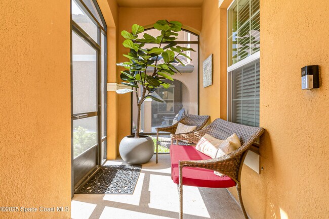Building Photo - 724 Carlsbad Dr