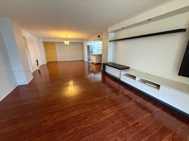 Building Photo - 1500 S Ocean Dr