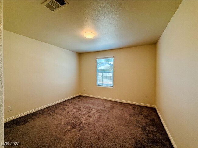 Building Photo - 460 Ylang Pl